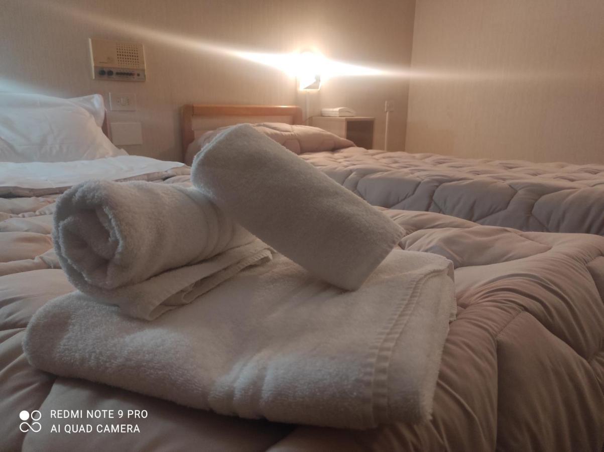Hotel Centrale Chiusi Rum bild