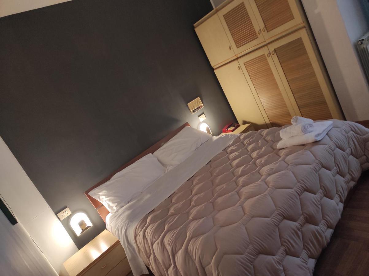 Hotel Centrale Chiusi Rum bild