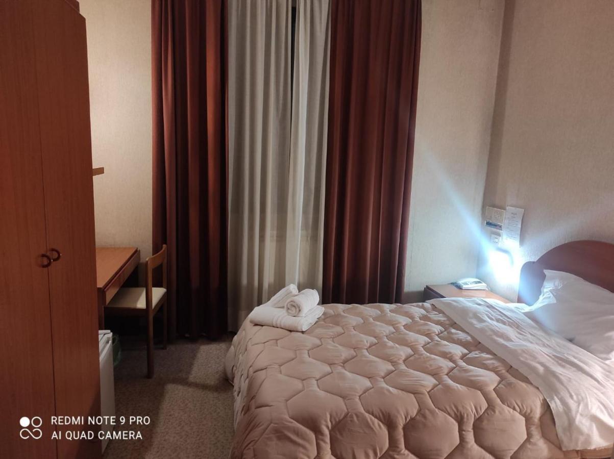 Hotel Centrale Chiusi Rum bild